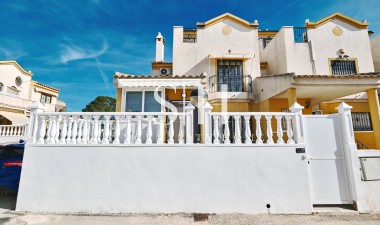 Перепродажа - Villa - Guardamar del Segura - EL RASO