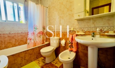 Перепродажа - Casa - Orihuela Costa - La Regia