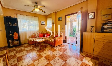 Перепродажа - Casa - Orihuela Costa - La Regia