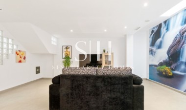 Resale - Villa - Torrevieja - Costa Blanca