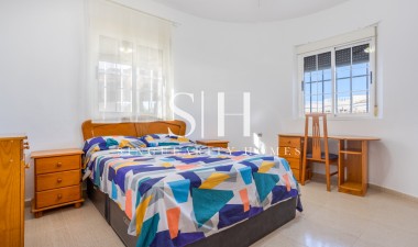 Перепродажа - Villa - Torrevieja - Costa Blanca
