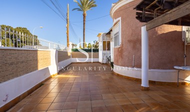 Перепродажа - Villa - Torrevieja - Costa Blanca