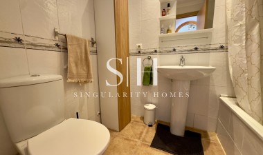 Перепродажа - Квартира / квартира - Orihuela Costa - La Florida