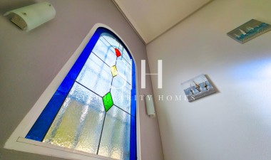 Resale - Villa - Villamartin - Costa Blanca