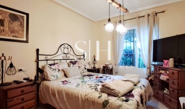 Resale - Villa - Torrevieja - Parque Acuático - Sector 25