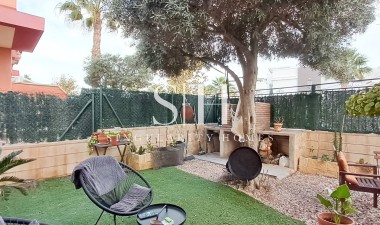 Resale - Villa - Torrevieja - Parque Acuático - Sector 25