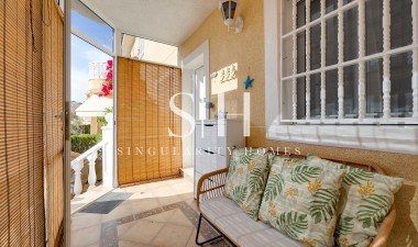 Resale - Villa - Torrevieja - Costa Blanca