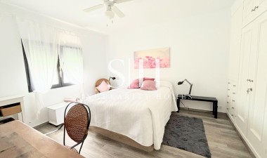 Resale - Villa - Orihuela Costa - Punta Prima