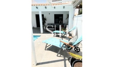 Resale - Villa - Orihuela Costa - Punta Prima