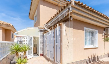 Resale - House - Torrevieja - Los Balcones - Los Altos del Edén