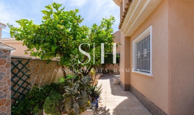 Resale - House - Torrevieja - Los Balcones - Los Altos del Edén