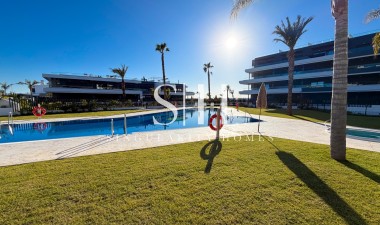Resale - Apartment / flat - Torrevieja - La Hoya