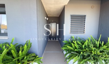 Resale - Apartment / flat - Torrevieja - La Hoya