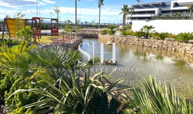 Resale - Apartment / flat - Torrevieja - La Hoya