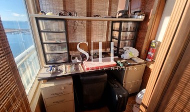 Resale - Apartment / flat - Torrevieja - El Acequión - Los Náufragos