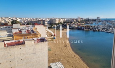 Resale - Apartment / flat - Torrevieja - El Acequión - Los Náufragos