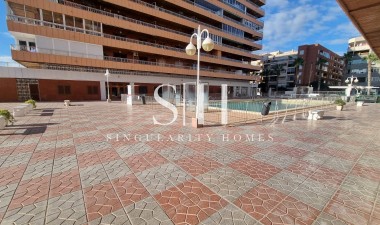 Resale - Apartment / flat - Torrevieja - El Acequión - Los Náufragos