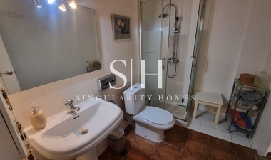 Resale - Apartment / flat - Torrevieja - El Acequión - Los Náufragos