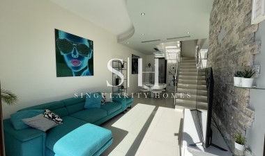 Resale - Villa - Orihuela Costa - Villamartin