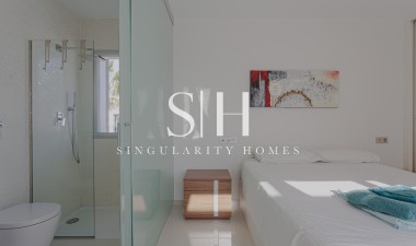 Resale - Villa - Orihuela Costa - Costa Blanca