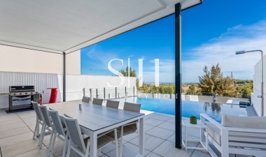 Resale - Villa - San Miguel de Salinas - Mirador De San Miguel