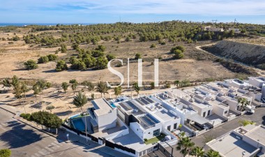 Resale - Villa - San Miguel de Salinas - Mirador De San Miguel