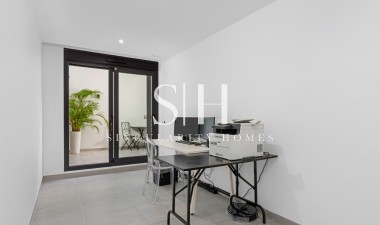 Resale - Villa - San Miguel de Salinas - Mirador De San Miguel