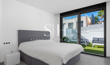 Resale - Villa - San Miguel de Salinas - Mirador De San Miguel