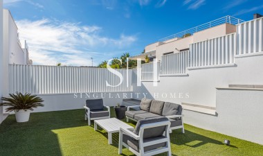 Resale - Villa - San Miguel de Salinas - Mirador De San Miguel