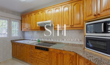 Resale - Villa - Torrevieja - Costa Blanca