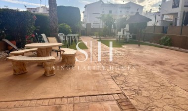 Återförsäljning - Villa - Orihuela Costa - Ciñuelica