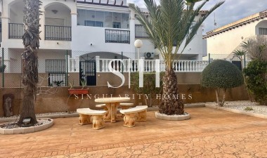 Återförsäljning - Villa - Orihuela Costa - Ciñuelica