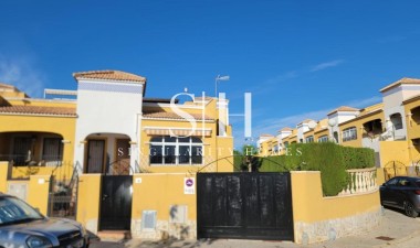 Resale - House - Los Montesinos - Los Montesinos - Urb. La Herrada