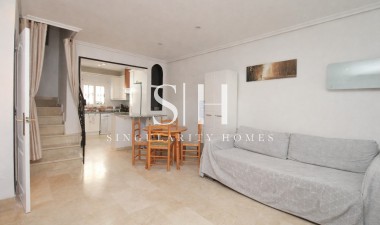 Resale - House - Orihuela Costa - Los Dolses