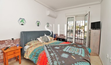 Resale - House - Orihuela Costa - Los Dolses