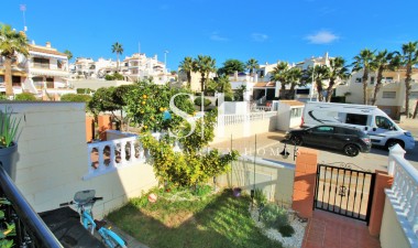 Resale - House - Orihuela Costa - Los Dolses