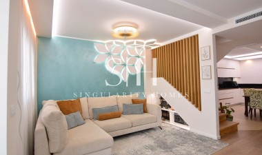 Wiederverkauf - Haus - Orihuela Costa - La Florida