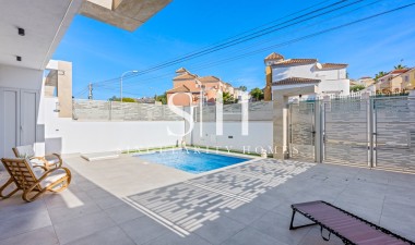 Resale - Villa - Orihuela Costa - Costa Blanca