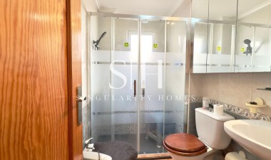 Resale - Apartment / flat - Torrevieja - PARQUE DE LAS NACIONES