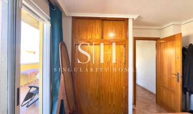 Resale - Apartment / flat - Torrevieja - PARQUE DE LAS NACIONES