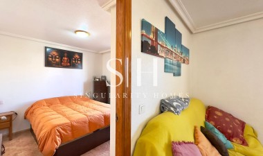 Resale - Apartment / flat - Torrevieja - PARQUE DE LAS NACIONES