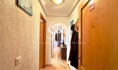 Resale - Apartment / flat - Torrevieja - PARQUE DE LAS NACIONES