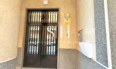 Resale - Apartment / flat - Torrevieja - PARQUE DE LAS NACIONES