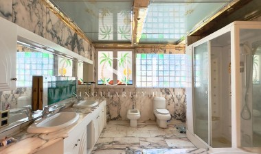 Resale - Apartment / flat - Torrevieja - Centro