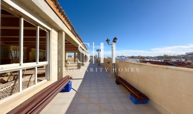 Resale - Apartment / flat - Torrevieja - Centro