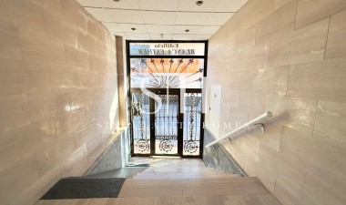 Resale - Apartment / flat - Torrevieja - Centro