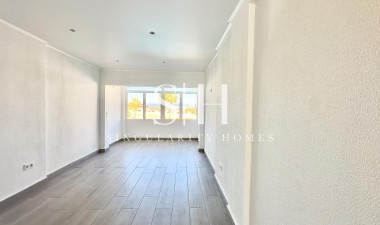 Resale - House - Torrevieja - La Mata
