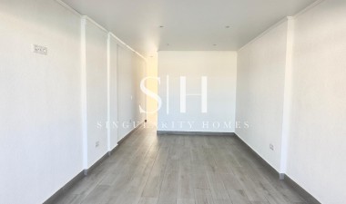 Resale - House - Torrevieja - La Mata