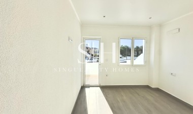 Resale - House - Torrevieja - La Mata