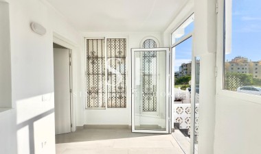 Resale - House - Torrevieja - La Mata